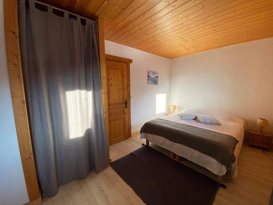 Appartement A Queige Exterior foto